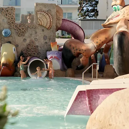 מלון Iberostar Waves Alcudia Park
