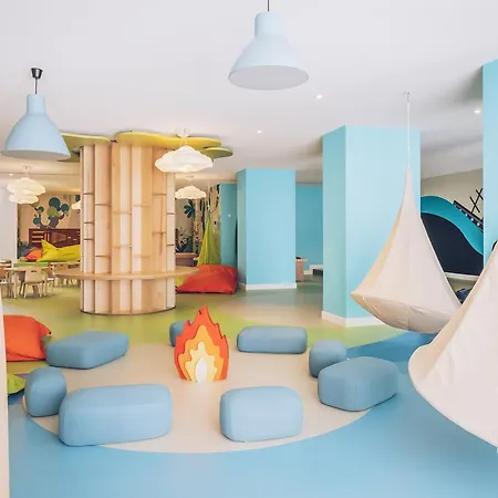 מלון Iberostar Waves Alcudia Park
